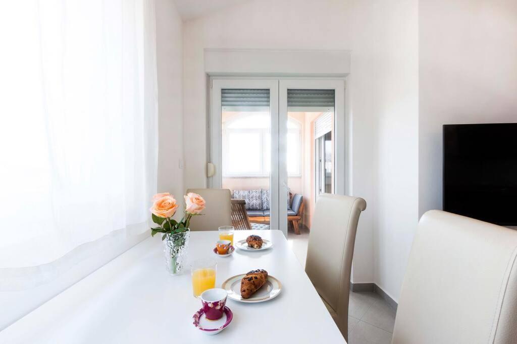 Cozy Apartment With Private Parking Medulin Extérieur photo
